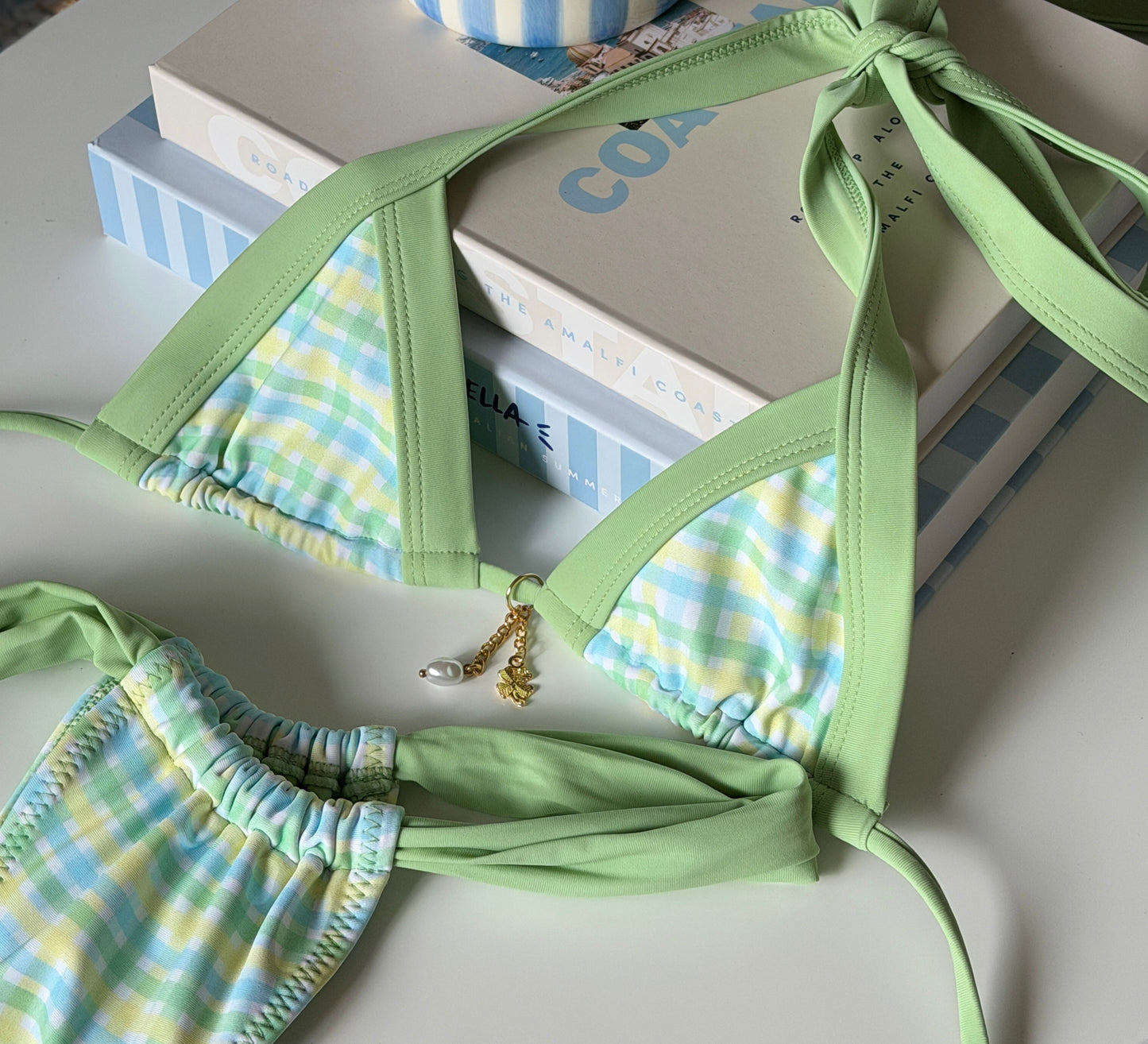LUCKY CHARM - Triangle Top